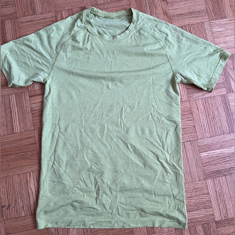 lululemon athletica Light Neon Green metal vent XS